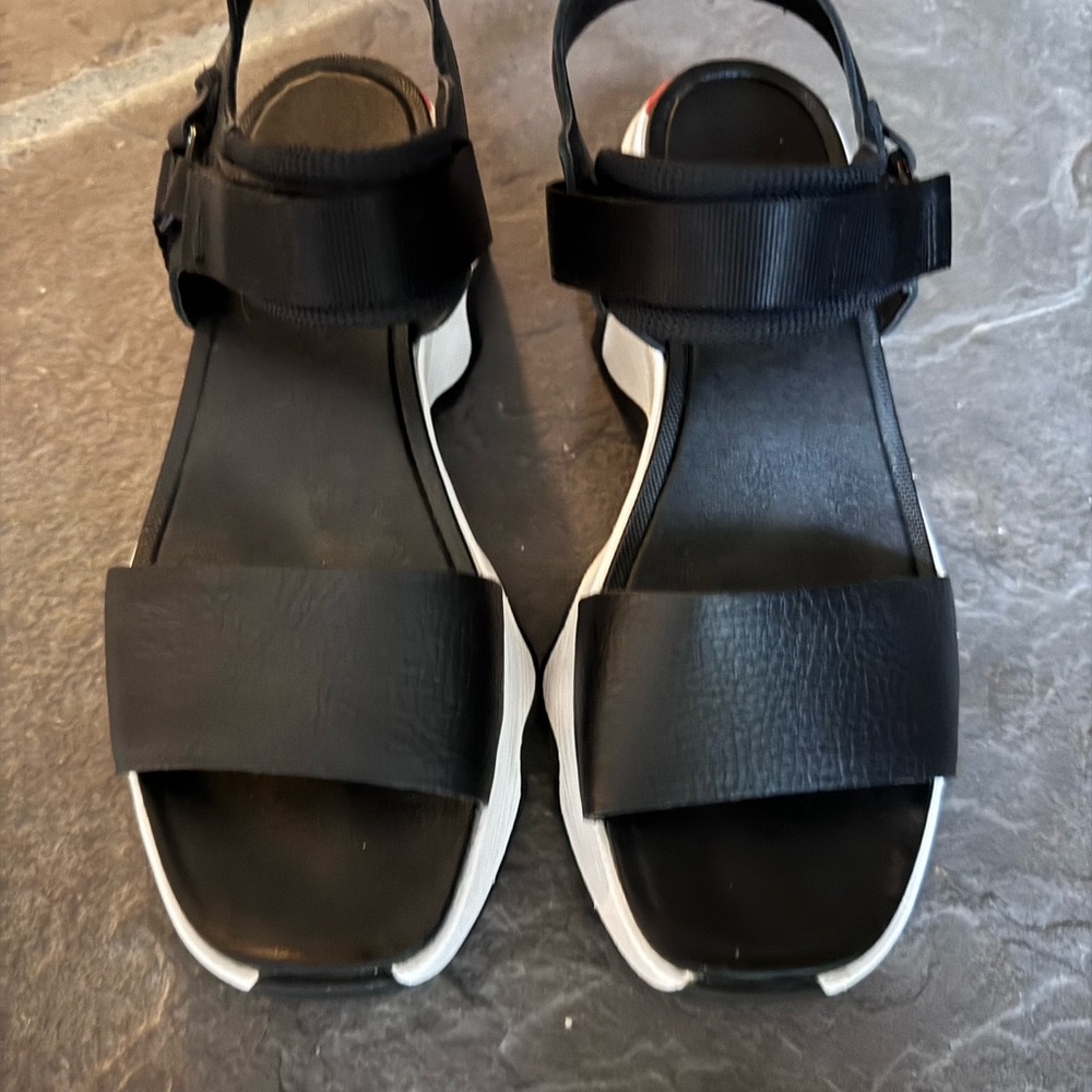 Sorel Black and White Women's Sandals